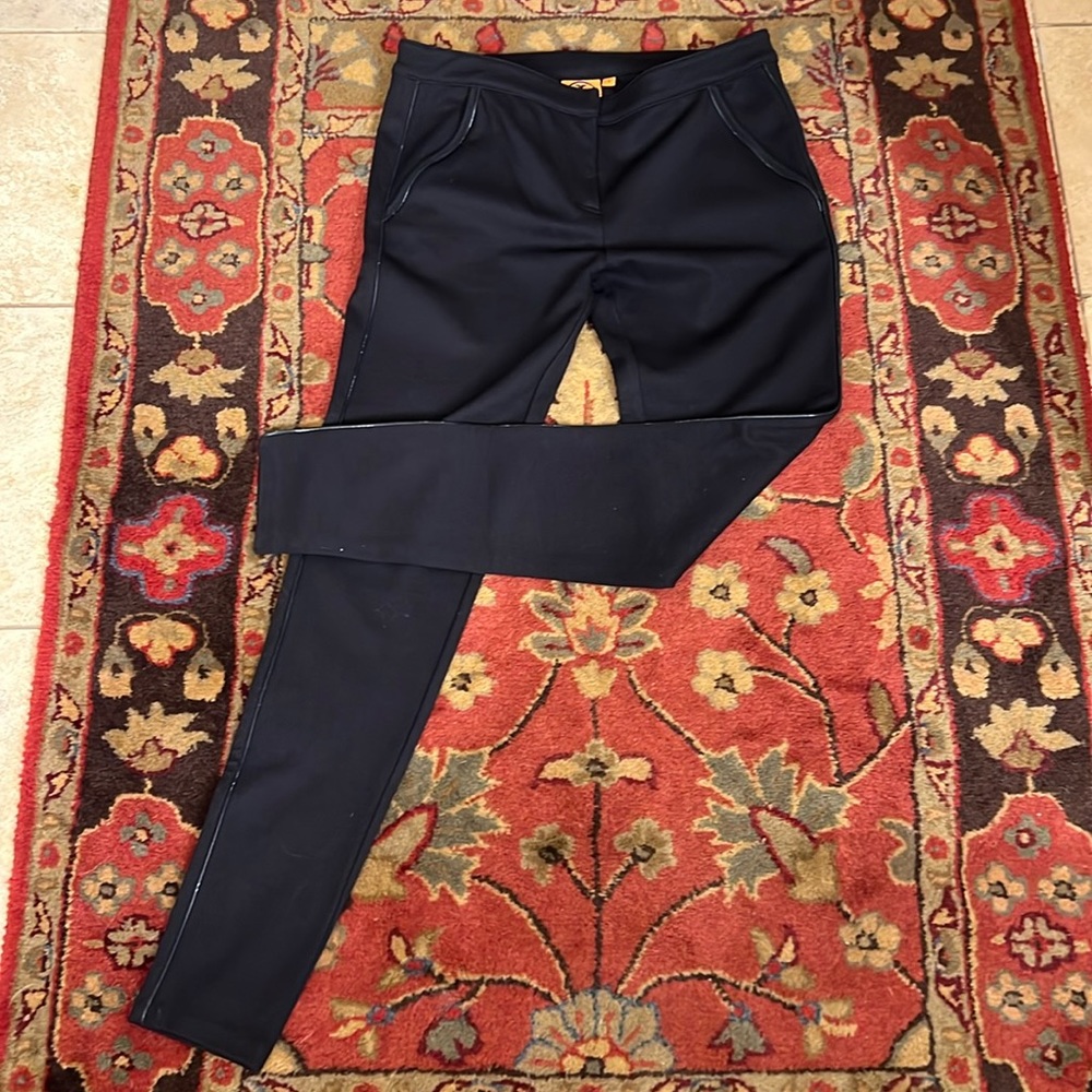 Tory Burch black pencil pants size S.
